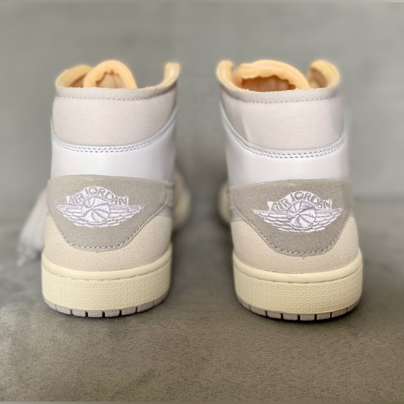 Air Jordan 1 Mid SE Craft - Picture 10 of 12